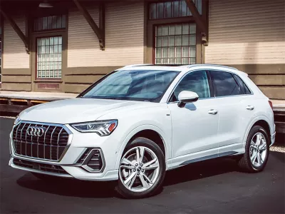 123oto THAY KÍNH XE Ô TÔ Audi Q3 tận nơi